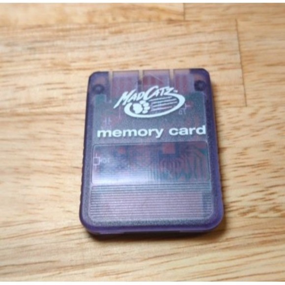 Mad Catz Memory Card For Sony Playstation Clear Purple - Picture 2 of 5